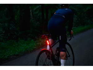 Zadní blikačka KNOG Blinder Road R150