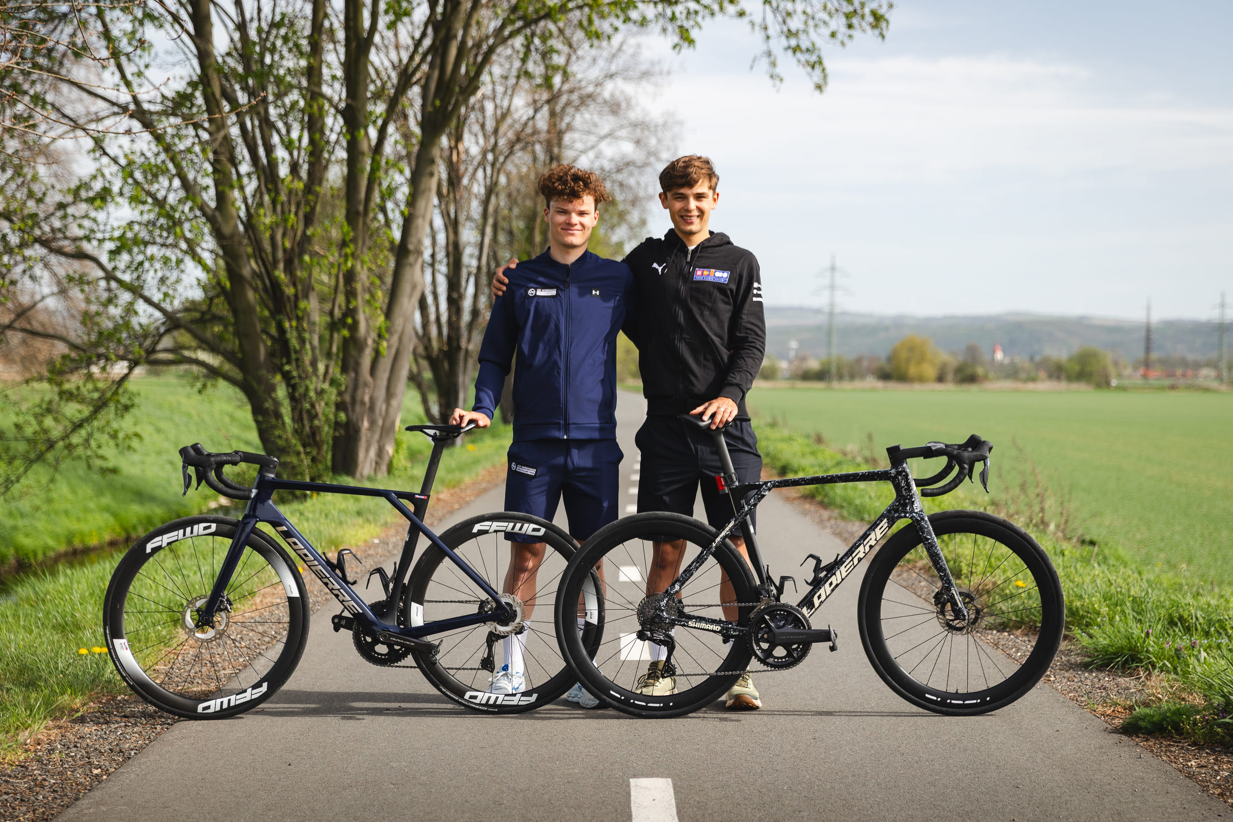 Pavel a Jan Bittnerovi a jejich kola Lapierre Xelius DRS